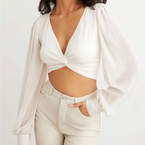 Dynamite Twist Front Crop Top - Picture 2 of 9